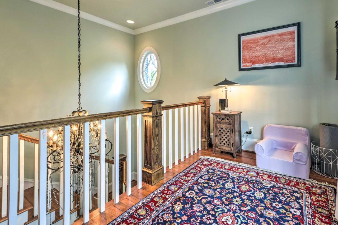 Elegant Raleigh Home With Porch, Walk Downtown! المظهر الخارجي الصورة